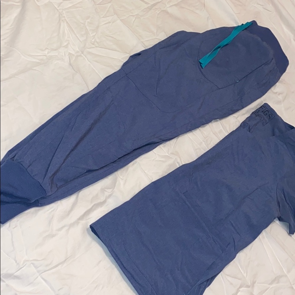 Big Sky figs scrub set